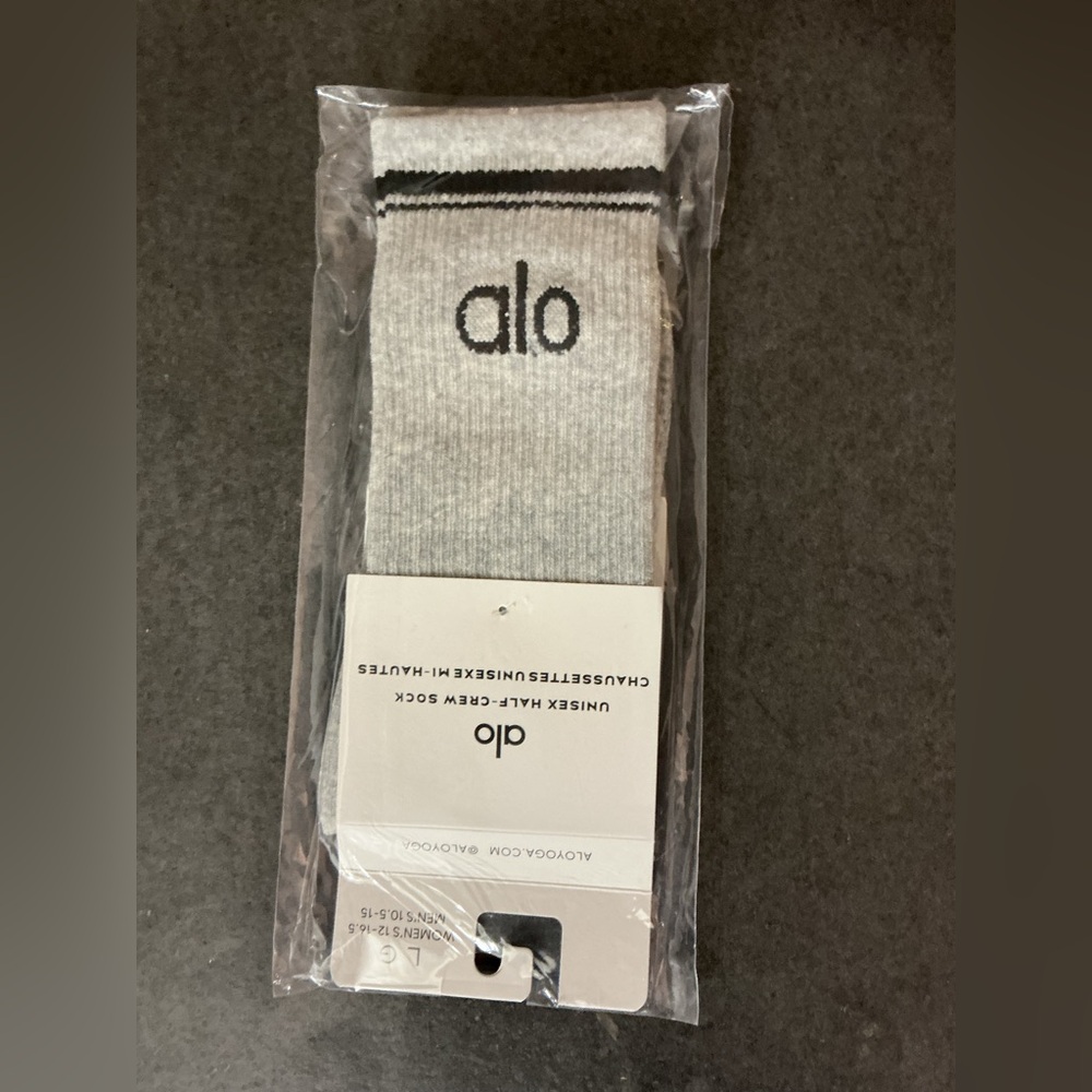 ALO Yoga Gray Half-Crew Socks